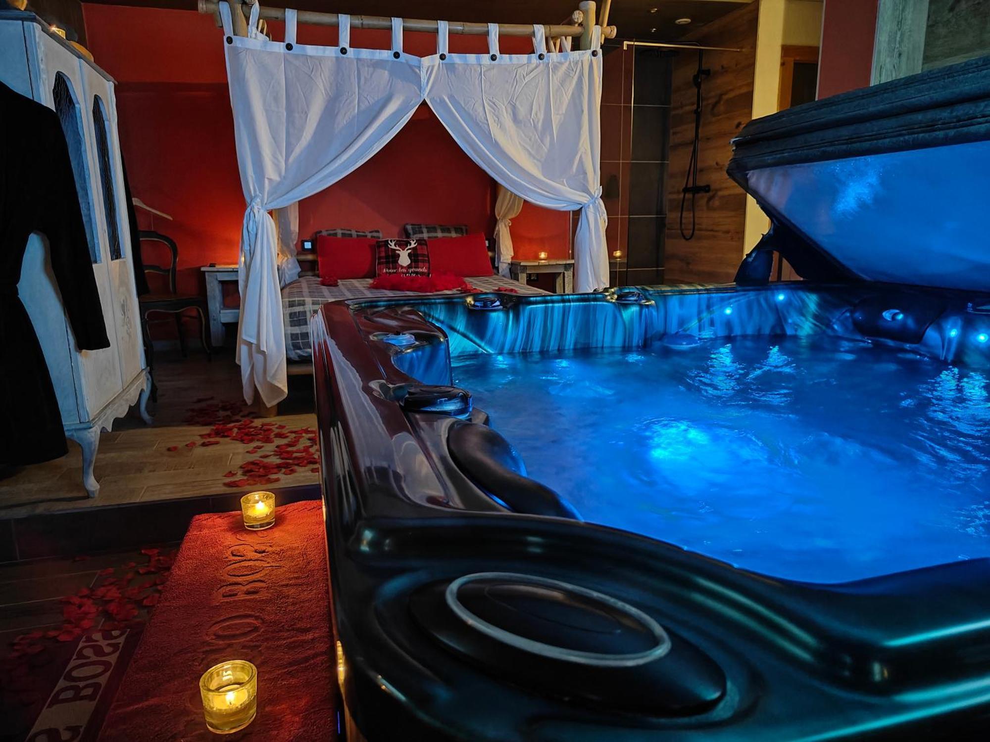 Le Cocon Des Lacs Love hôtel Boussu-lez-Walcourt